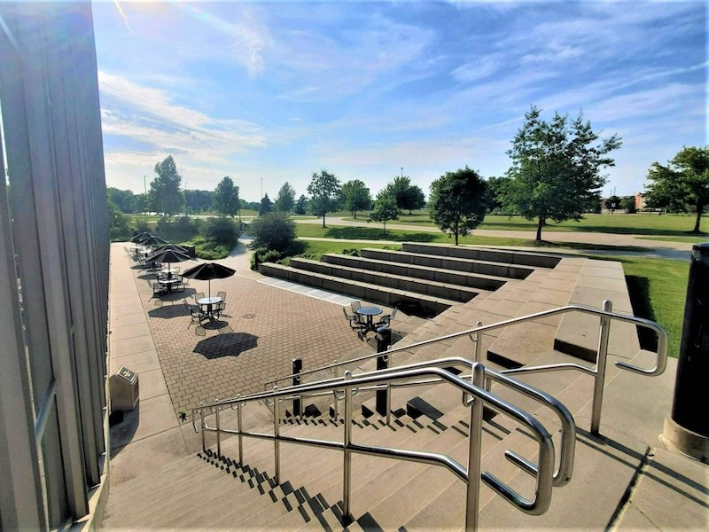Amphitheater and outdoor courtyard to the north of the Mary Idema Pew Library
